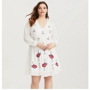 NWT Torrid Ivory Floral embroidered Gauze Dress Plus Size 4 Boho Festival Lined